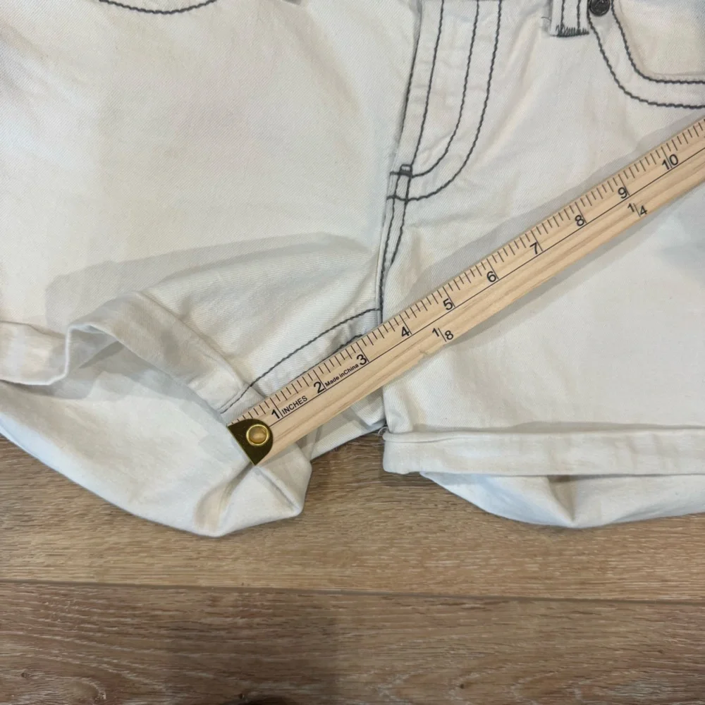 BKE Denim Payton White Jean Shorts Size 2 - Picture 8 of 8